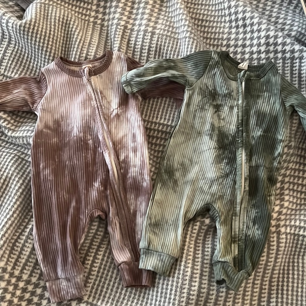 3-6 month Ribbed Zippies